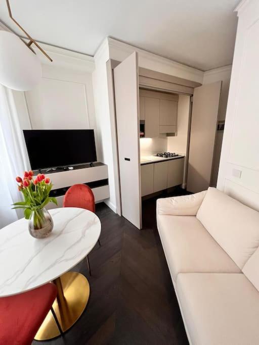 Elegante Appartamento In Zona Tortona-Solari Mailand Exterior foto